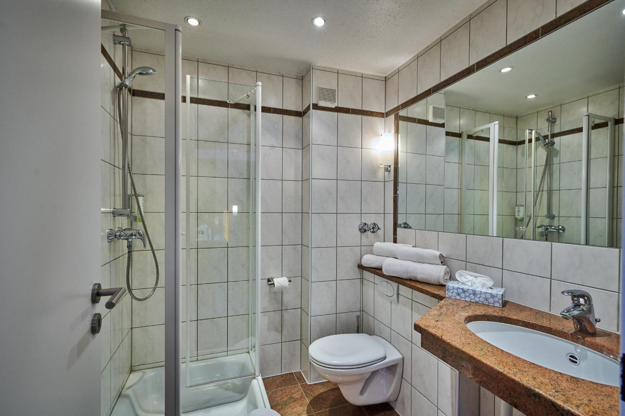 Hotel Westend Nuremberg Room photo